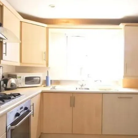 Newly Renovated Modern Home Apartment
